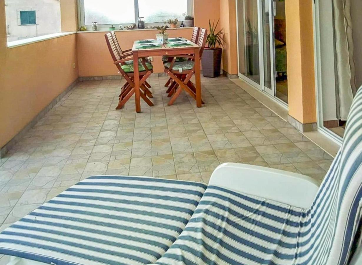 Apartments Leon Orebić Exterior foto